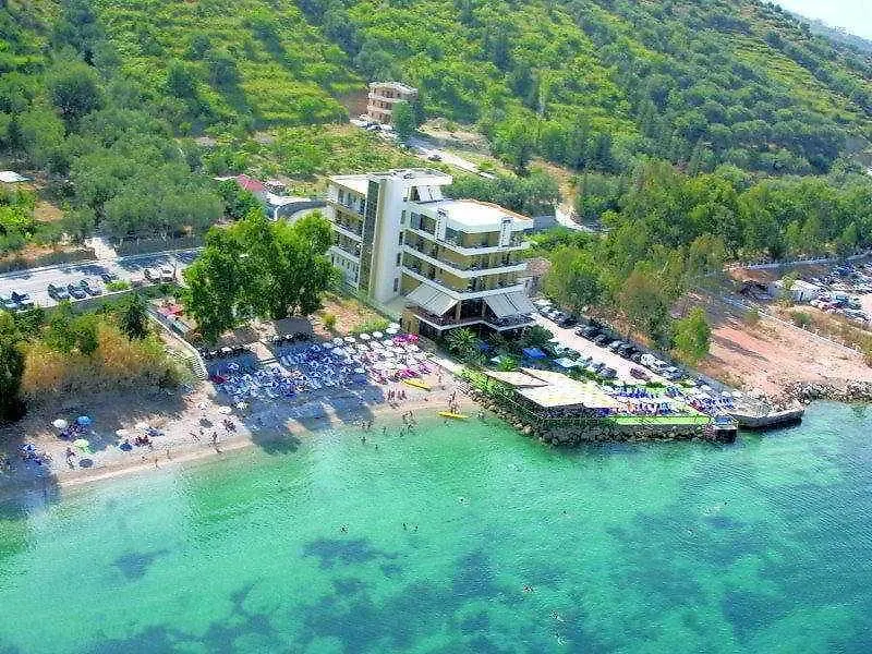 Paradise Beach Hotel Radhimë 4*,