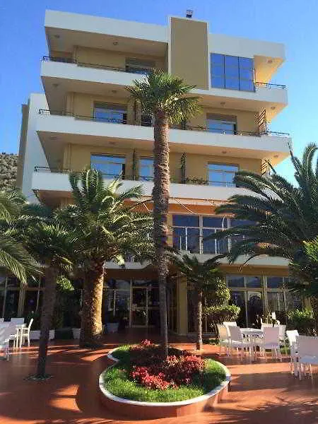 Paradise Beach Hotel Radhimë