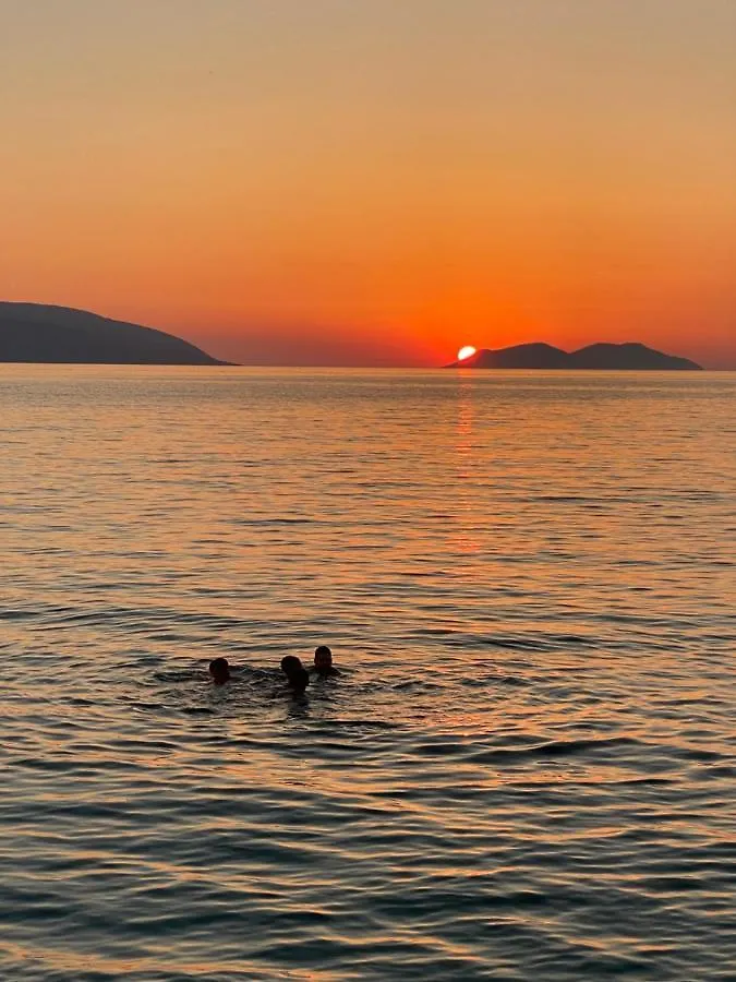 Paradise Beach Hotel Radhimë