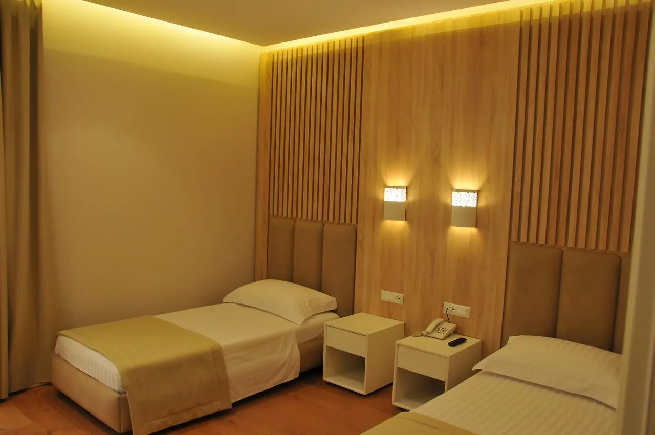 Paradise Beach Hotel Radhimë 4*,  Albanien